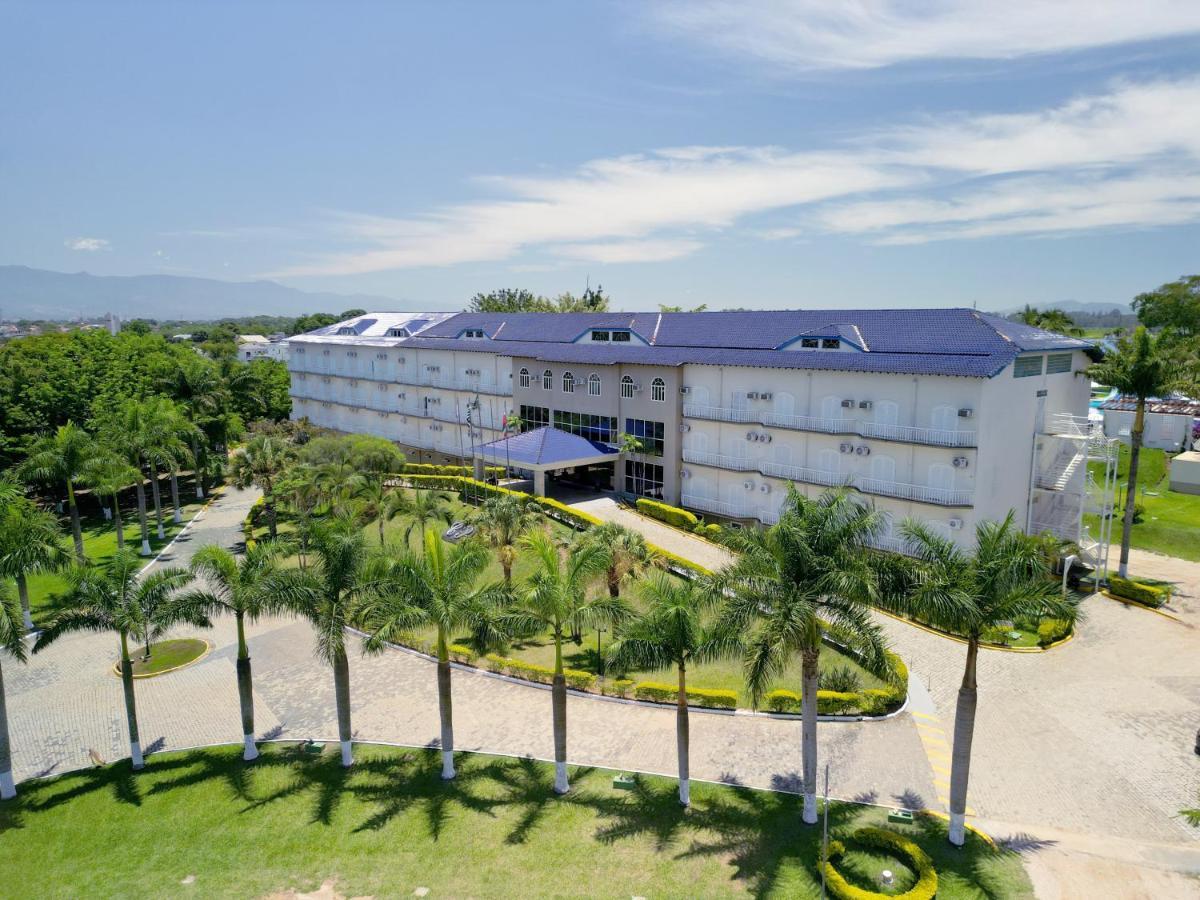 Colonial Plaza Hotel Pindamonhangaba Exterior photo